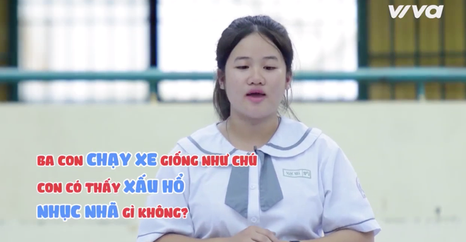 Nữ sinh bật khóc khi nghe chú xe ôm hỏi: Ba con chạy xe giống chú, con có thấy nhục nhã không? - Ảnh 1.