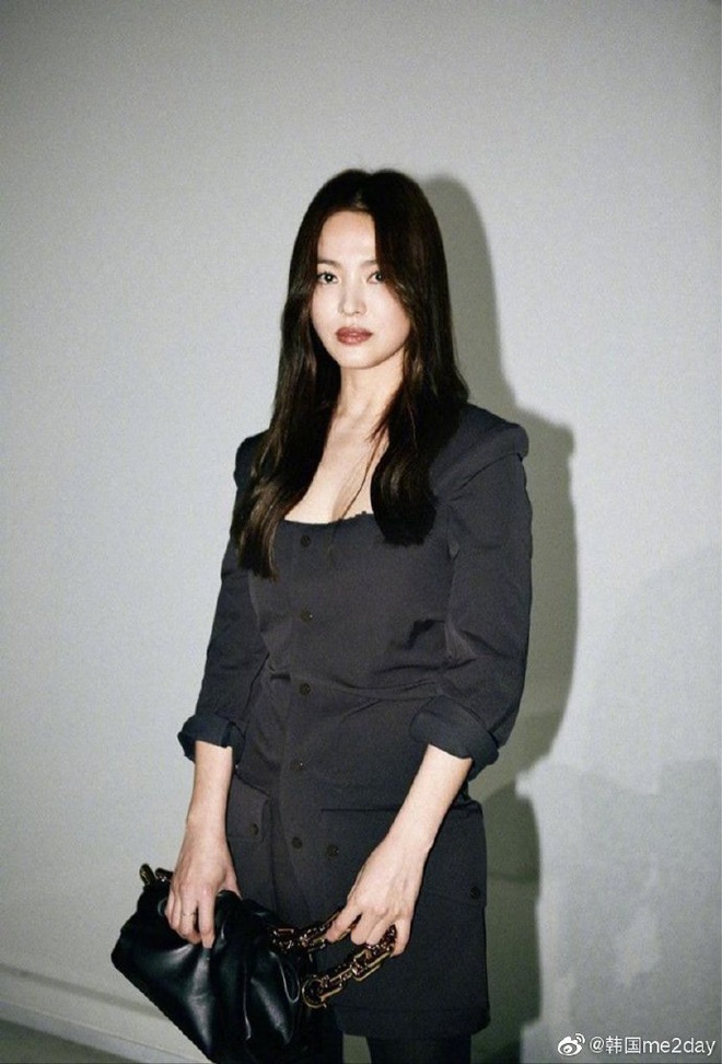Trời ơi Song Hye Kyo ma mị ngút ngàn tại trời Tây, thần thái xuất sắc đến mức không thể rời mắt - Ảnh 11.