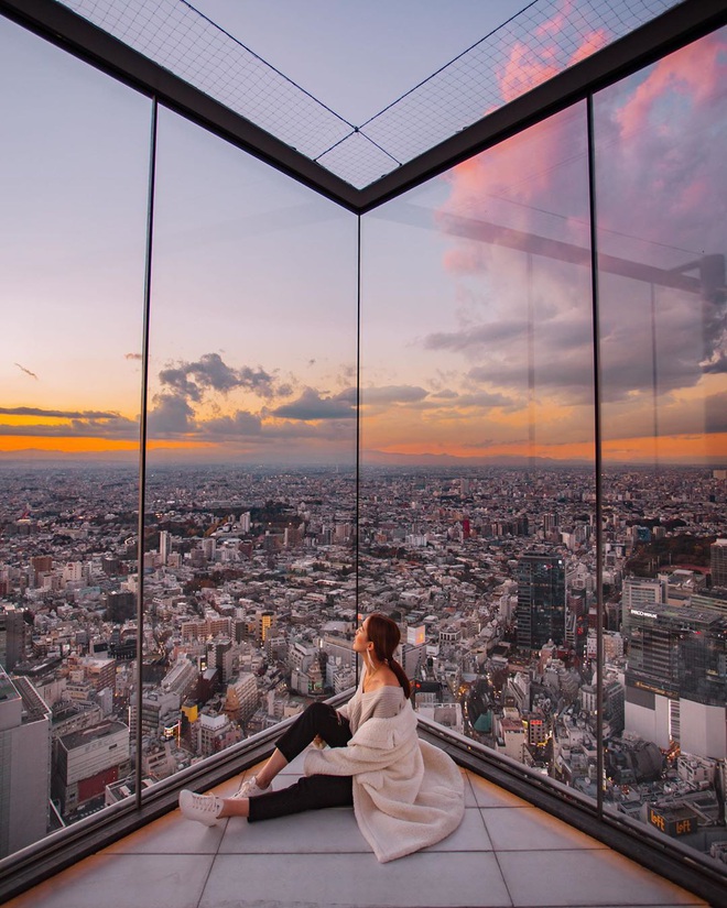 “Thang cuốn lên thiên đường” hot nhất Nhật Bản: hội mê chụp choẹt sẵn sàng chi bội tiền để chiêm ngưỡng toàn cảnh khu phố từ trên cao - Ảnh 8.