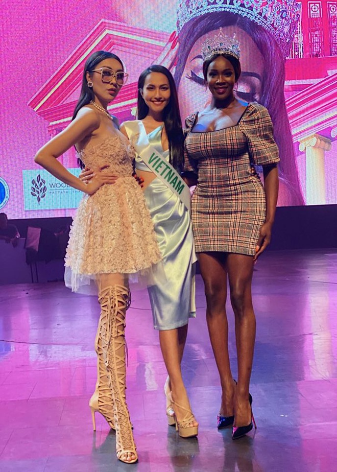 Ho&agrave;i Sa h&eacute; lộ sương sương Quốc phục tại Miss International Queen 2020: &Aacute;o d&agrave;i đỏ rực, quyền lực như nữ chiến binh - Ảnh 8.