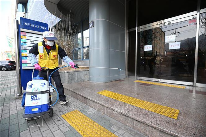 Hàn Quốc cấm tụ họp tại các nhà thờ của giáo phái Tân Thiên Địa tại Seoul - Ảnh 1.