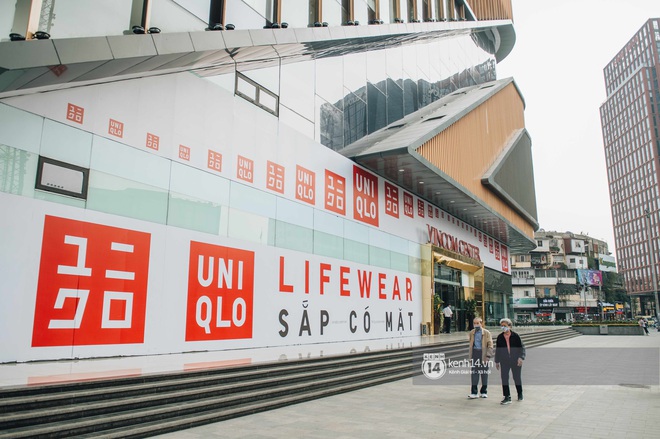 UNIQLO Covent Garden  Opening April 27th  UK