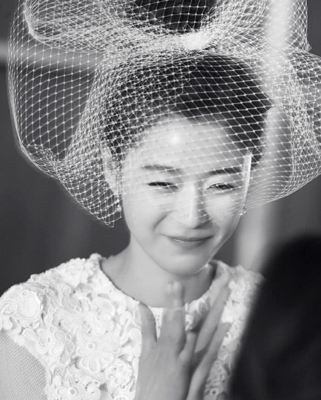 Ảnh cưới chụp tạp chí của Mợ chảnh Jeon Ji Hyun sau 8 năm hot trở lại khiến Sina phải dùng từ tuyệt mỹ để tán dương - Ảnh 7.