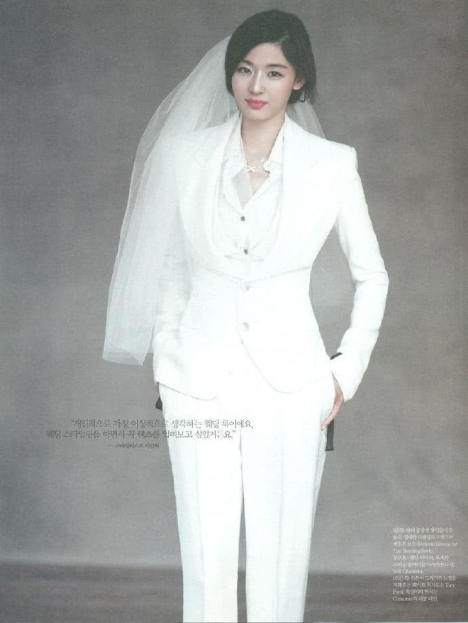 Ảnh cưới chụp tạp chí của Mợ chảnh Jeon Ji Hyun sau 8 năm hot trở lại khiến Sina phải dùng từ tuyệt mỹ để tán dương - Ảnh 11.