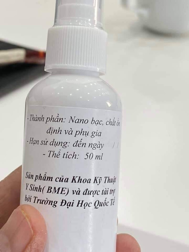 2 trường Đại học của Việt Nam chế 5 sản phẩm phun lên khẩu trang để phòng ngừa virus Corona - Ảnh 4.