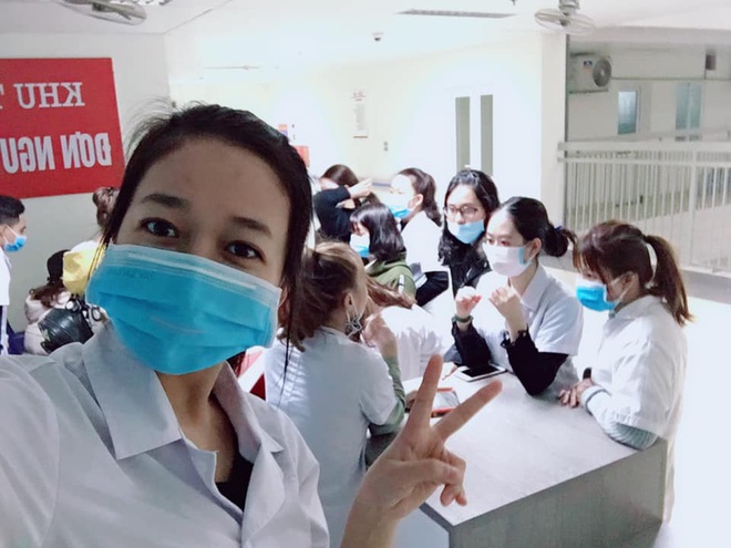 Không được nghỉ học tránh virus Corona, sinh viên Y - Công nghiệp khóc thét vì phải lên thành phố sớm, đeo khẩu trang cả ngày đi học - Ảnh 5.