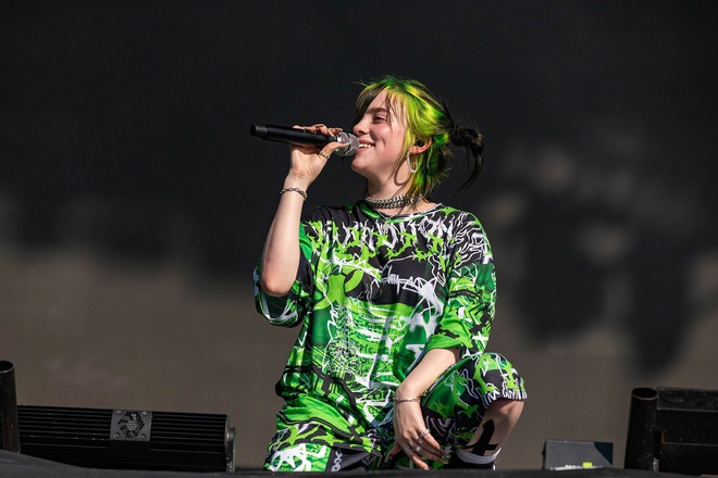 Billie Eilish sẽ diễn gì tại Oscar 2020: Hát nhạc phim, diễn hit cũ hay có tin đồn làm sống lại ca khúc bất hủ của The Beatles huyền thoại? - Ảnh 4.