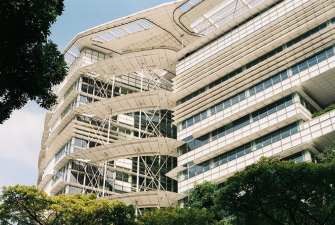Qu&ecirc;n những địa điểm check in đ&atilde; qu&aacute; quen thuộc đi, trend mới khi đến Singapore l&agrave; phải sống ảo ở thư viện mới chuẩn nh&eacute;! - Ảnh 7.