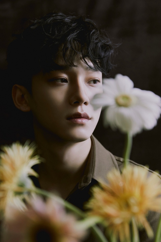 Trend ở Kbiz dạo này: Chen, tình cũ Suzy và loạt sao nam tuyên bố có vợ con, giờ đến idol thừa nhận che giấu vợ 11 năm - Ảnh 3.