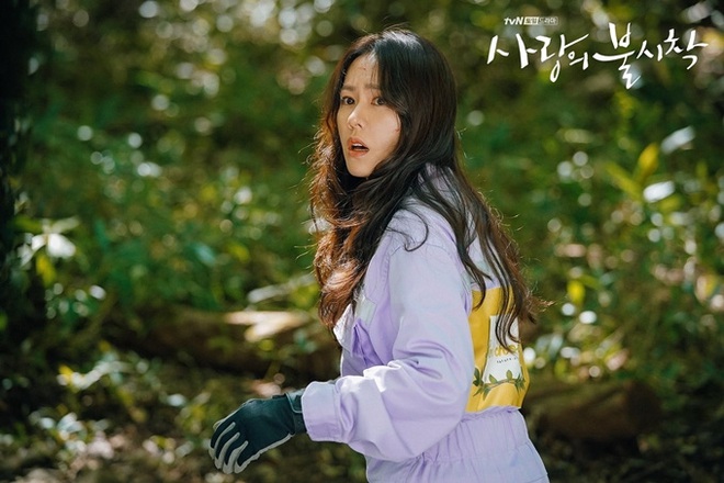 5 chi tiết ở tập 12 chứng tỏ Crash Landing On You l&agrave; phim lấy cảm hứng từ Hyun Bin v&agrave; Son Ye Jin - Ảnh 8.
