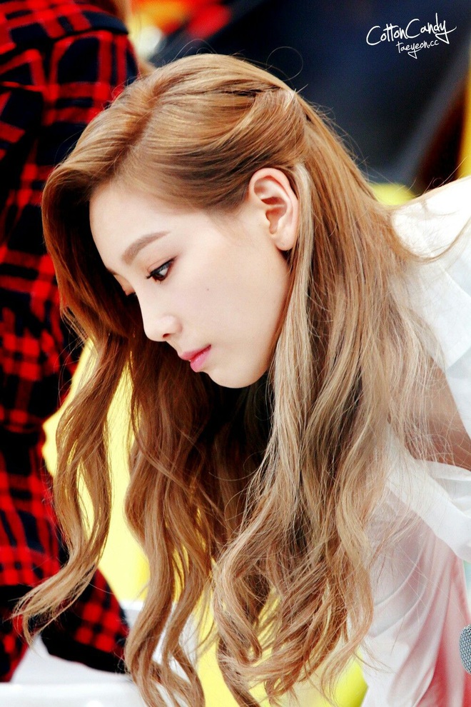 D&agrave;n idol Kpop sở hữu đường cằm sắc như lưỡi dao xi&ecirc;n thẳng v&agrave;o tr&aacute;i tim: To&agrave;n nam thần, 3 mỹ nh&acirc;n lọt top l&agrave; ai? - Ảnh 10.