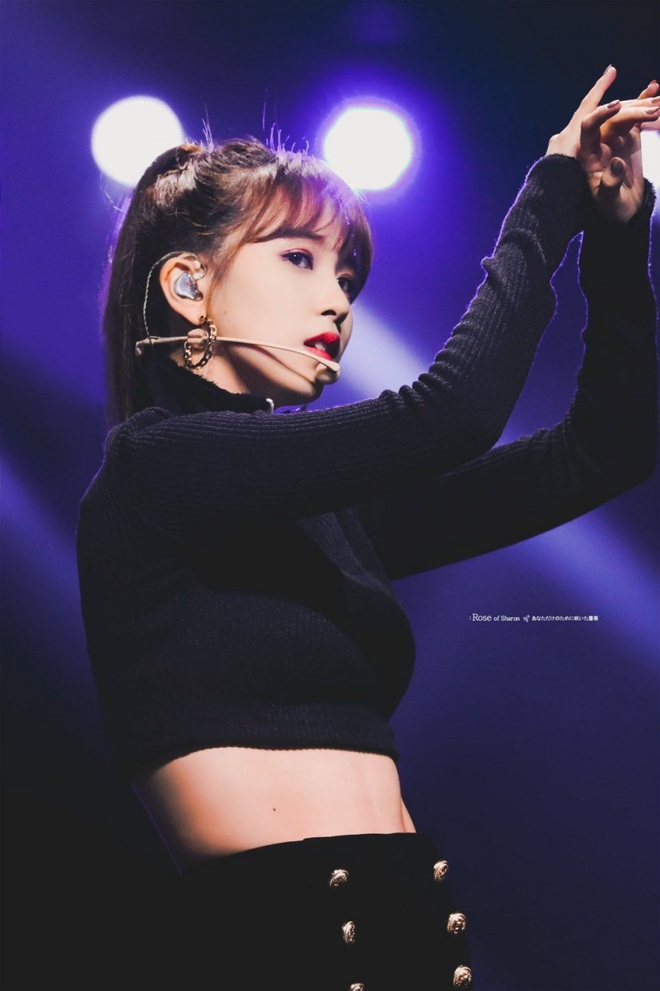 Mina đ&uacute;ng l&agrave; b&aacute;u vật của TWICE: T&oacute;c ngắn g&acirc;y b&atilde;o, t&oacute;c d&agrave;i đẹp lặng người, buộc t&oacute;c h&oacute;a lu&ocirc;n tiểu thư qu&yacute; tộc - Ảnh 11.