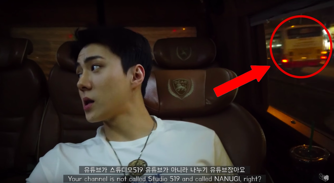 Chỉ một giây xe buýt “huyền thoại” lướt qua xe của Oh Sehun (EXO) hồi sang  Việt Nam, hội fan girl đã nghĩ ra 1001 câu chuyện ngôn tình cẩu huyết