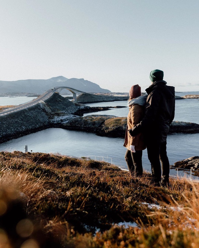 Chiêm ngưỡng cung đường vượt biển “huyền thoại” đẹp nhất hành tinh ở Na Uy, ước mơ trong đời của biết bao phượt thủ thế giới - Ảnh 8.