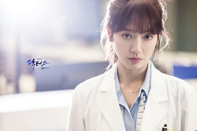 5 nữ bác sĩ đã xinh đẹp lại còn có tâm với nghề của màn ảnh Hàn: Cả Song Hye Kyo lẫn Lee Sung Kyung đều bất chấp tính mạng vì bệnh nhân - Ảnh 10.
