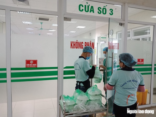 V&agrave;o tuyến đầu điều trị 4 bệnh nh&acirc;n dương t&iacute;nh virus corona - Ảnh 11.