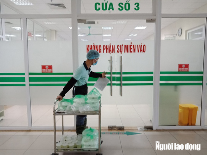V&agrave;o tuyến đầu điều trị 4 bệnh nh&acirc;n dương t&iacute;nh virus corona - Ảnh 10.