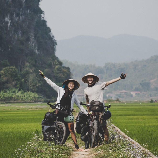 Cặp chồng Tây vợ Việt đi 16.000km từ Pháp về Việt Nam bằng xe đạp: Hy vọng chúng tôi có thể truyền cảm hứng cho những ai muốn theo đuổi giấc mơ của mình - Ảnh 5.