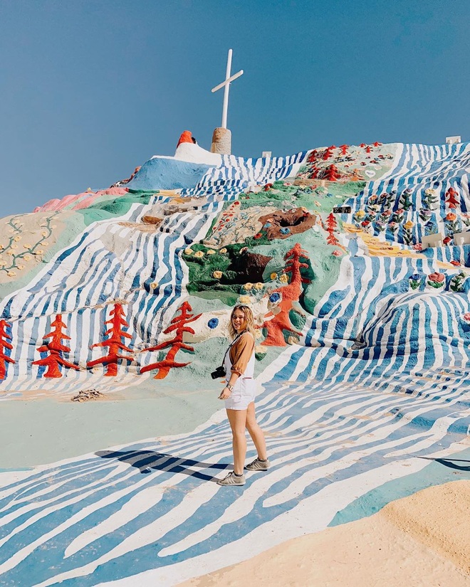 Ph&aacute;t cuồng với ngọn đồi ngọt ng&agrave;o như kẹo kh&ocirc;ng phải ai cũng biết ở Mỹ, đến check-in m&agrave; tưởng đang lạc v&agrave;o thế giới hoạt h&igrave;nh - Ảnh 17.