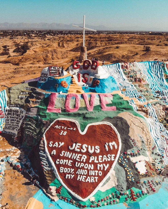 Ph&aacute;t cuồng với ngọn đồi ngọt ng&agrave;o như kẹo kh&ocirc;ng phải ai cũng biết ở Mỹ, đến check-in m&agrave; tưởng đang lạc v&agrave;o thế giới hoạt h&igrave;nh - Ảnh 11.