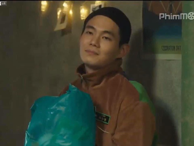 Đại hội meme cực lầy từ Tầng Lớp Itaewon: Ai cũng tưởng Park Seo Joon đi du học, ho&aacute; ra anh đi t&ugrave;?  - Ảnh 11.