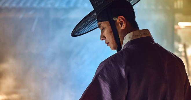 Kingdom: Phim xác sống cổ trang máu me và rùng rợn của “vệ thần” Joo Ji Hoon - Ảnh 3.