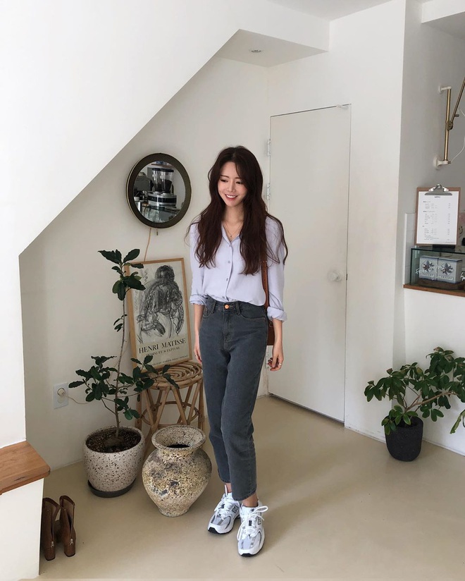 Dù bạn sở hữu kiểu quần jeans nào thì cũng có cách mix đồ tôn dáng ăn gian chân dài, diện đi chơi hay đi làm đều chuẩn chỉnh - Ảnh 12.