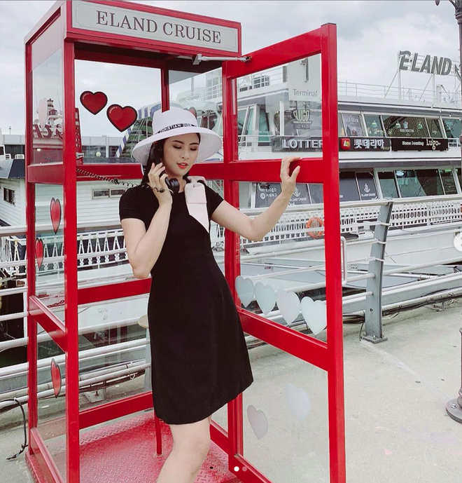 So k&egrave; khối t&agrave;i sản của HH Ngọc H&acirc;n v&agrave; &Aacute; hậu Th&uacute;y V&acirc;n trước khi về nh&agrave; chồng: Nh&agrave; sang, xế xịn, đồ hiệu nh&igrave;n m&agrave; hoa mắt! - Ảnh 8.