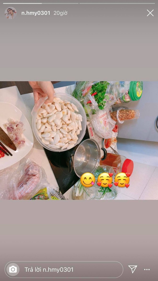 Trai xinh g&aacute;i đẹp đua nhau trổ t&agrave;i bếp n&uacute;c khi ở nh&agrave; tr&aacute;nh dịch Covid-19: Nhiều masterchef ẩn dật qu&aacute; m&egrave;n đ&eacute;t ơi! - Ảnh 11.