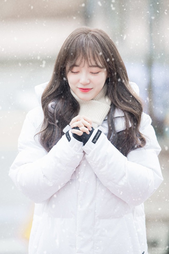 Tiểu Taeyeon gây choáng khi có nhà riêng ở tuổi 24, sở hữu 9 sổ tiết kiệm, góp hơn 190 triệu đồng chống đại dịch Covid-19 - Ảnh 5.