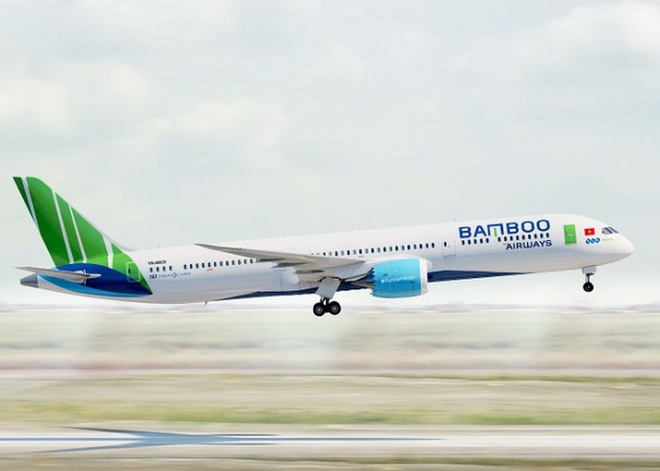 Cách ly hai tổ bay của Bamboo Airways do có khách nhiễm Covid-19 - Ảnh 1.