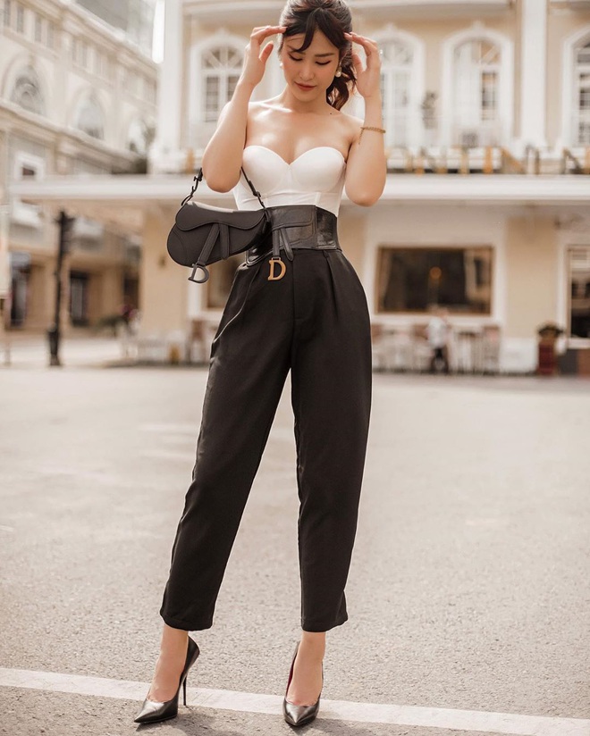 Đ&ocirc;ng Nhi sở hữu cả loạt t&uacute;i hiệu đắt đỏ, chiếc n&agrave;o chiếc nấy diện l&ecirc;n đều sang chảnh ng&uacute;t ng&agrave;n - Ảnh 5.