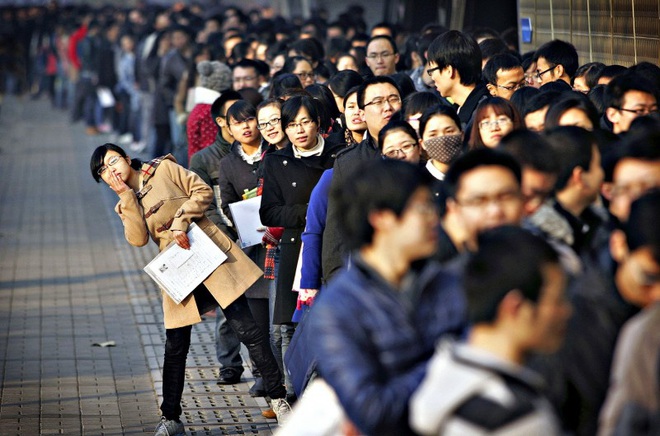 Kinh tế trì trệ, hơn 5 triệu người Trung Quốc mất việc làm chỉ trong 2 tháng đầu năm - Ảnh 1.