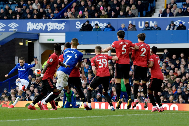 De Gea sai lầm tai hại, Man United suýt toang trước Everton trong trận cầu drama xuất hiện đúng phút cuối cùng - Ảnh 4.