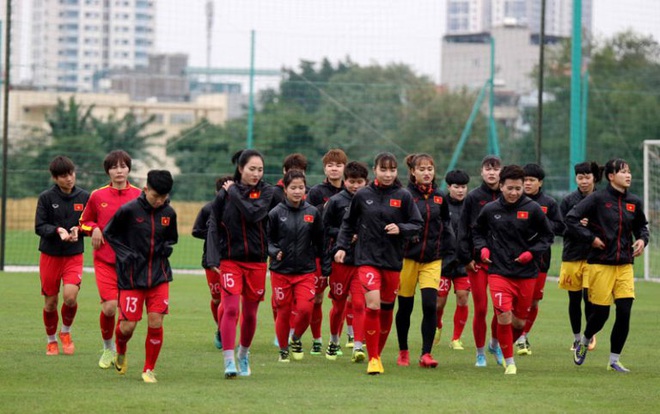 V&ograve;ng loại 3 Olympic Tokyo 2020: HLV Mai Đức Chung chốt danh s&aacute;ch đội tuyển nữ Việt Nam đ&aacute; trận play-off - Ảnh 1.