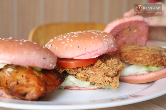 Review cực nhanh “siêu phẩm” burger thanh long mới toanh của KFC: Hương vị liệu có gì khác biệt so với loại burger thông thường? - Ảnh 10.