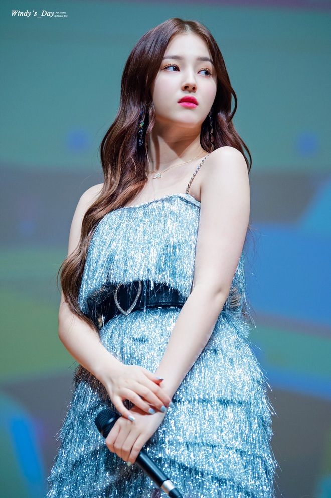 Nancy MOMOLAND lại bị chê tan nát vì lộ bụng bia netizen liền bóc phốt  loạt ảnh giảm cân trước đó chỉ là photoshop