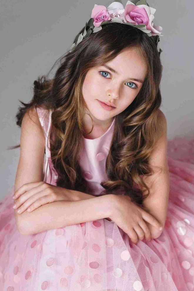 Dàn thiên thần Hollywood có khuôn mặt đẹp vô thực: Con gái Bella - Edward và cô bé xinh nhất thế giới dậy thì ra sao? - Ảnh 19.