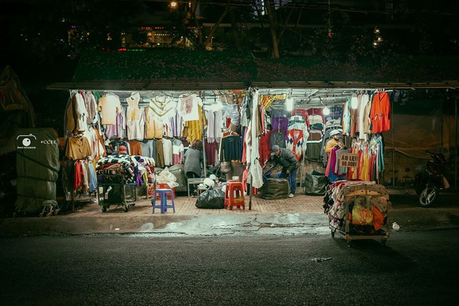 Chùm ảnh: Ngỡ ngàng một Đà Lạt vắng vẻ đến ảm đạm giữa mùa dịch Covid-19 - Ảnh 6.