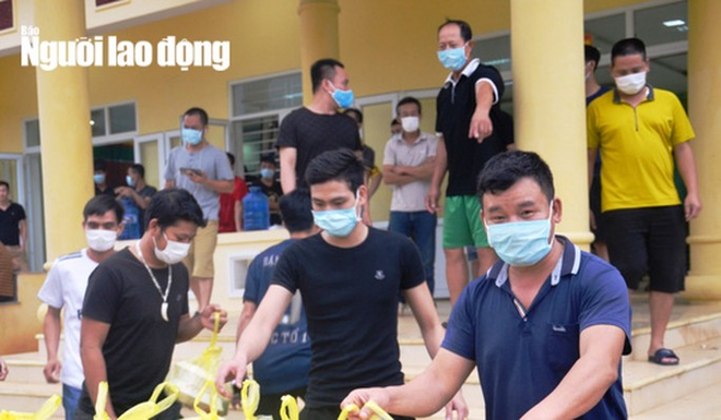 Quảng B&igrave;nh c&aacute;ch ly 10 người tiếp x&uacute;c nữ bệnh nh&acirc;n Covid-19 về từ Th&aacute;i Lan - Ảnh 1.