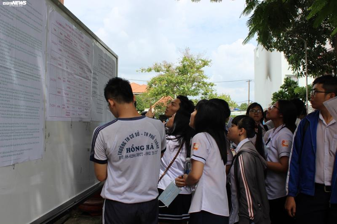 TP.HCM tạm ho&atilde;n kỳ thi học sinh giỏi th&agrave;nh phố v&igrave; Covid-19 - Ảnh 1.