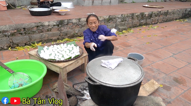 Vừa làm món chông chênh vừa đọc thành ngữ nhưng bà Tân lại đọc sai bét câu thành ngữ Việt Nam quen thuộc - Ảnh 3.