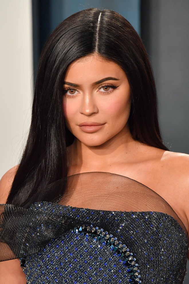 Sau 1 năm, Kylie Jenner mới tiết lộ lý do gây sốc khi vắng mặt tại PFW năm ngoái: Tôi đã bị hộc máu mồm! - Ảnh 3.