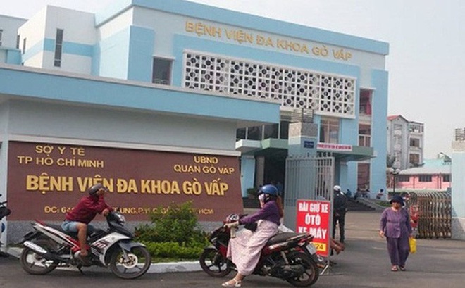 Tiếp tục đ&igrave;nh chỉ c&ocirc;ng t&aacute;c gi&aacute;m đốc Bệnh viện G&ograve; Vấp bị tố đầu cơ khẩu trang - Ảnh 1.