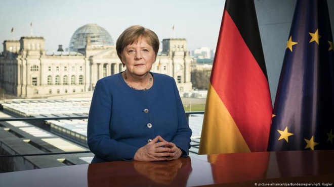 Thủ tướng Đức: Còn quá sớm để nới lỏng phong toả - Ảnh 1.