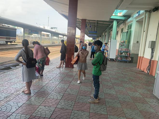 Kh&aacute;nh H&ograve;a: Gi&aacute;o vi&ecirc;n kh&ocirc;ng được tự &yacute; ra ngo&agrave;i tỉnh - Ảnh 1.