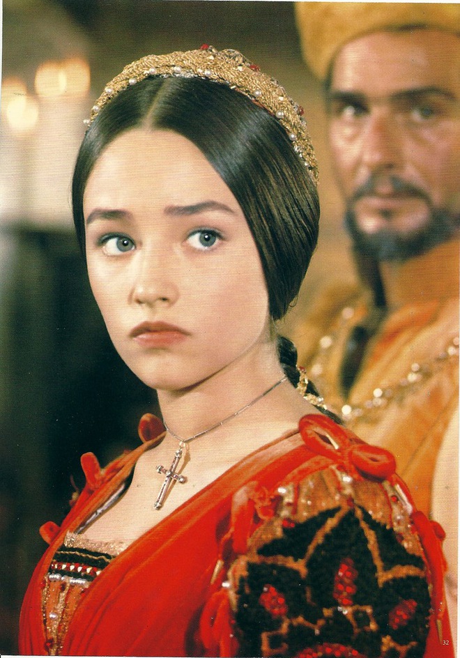 Xôn xao hình ảnh giảm cân của con gái ruột nàng Juliet Olivia Hussey: Màn lột xác huyền thoại là đây! - Ảnh 4.