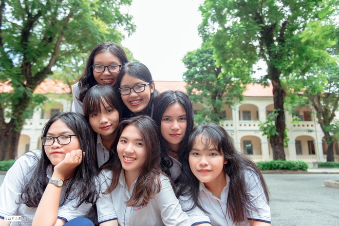 Nữ du học sinh Việt ở tâm dịch châu Âu: Ngưng tranh cãi đúng sai, du học sinh về nước nên đề nghị tự trả tiền cách ly 1tr4 cho 14 ngày - Ảnh 3.