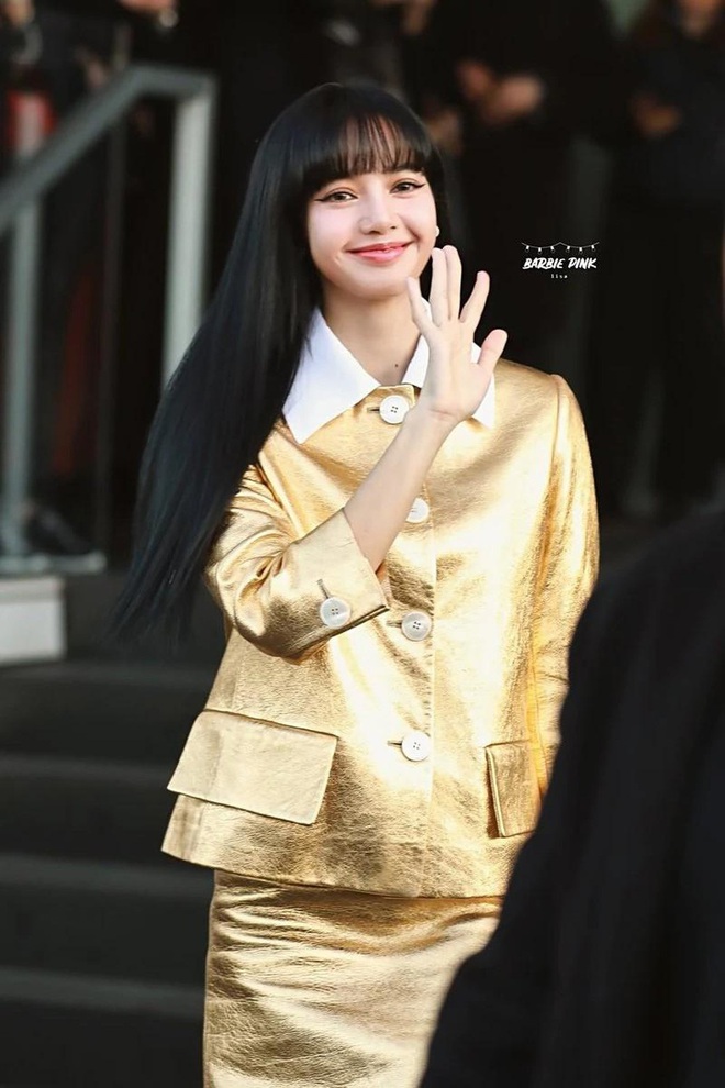 Dự đ&uacute;ng 1 show thời trang, Lisa vẫn l&agrave; sao &Aacute; duy nhất được Harpers Bazaar &Uacute;c xướng t&ecirc;n trong danh s&aacute;ch kh&aacute;ch mời front row chất nhất m&ugrave;a n&agrave;y - Ảnh 3.