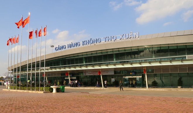 Một h&agrave;nh kh&aacute;ch đi m&aacute;y bay từ Cam Ranh về Thanh H&oacute;a c&oacute; biểu hiện ho, kh&oacute; thở  - Ảnh 1.